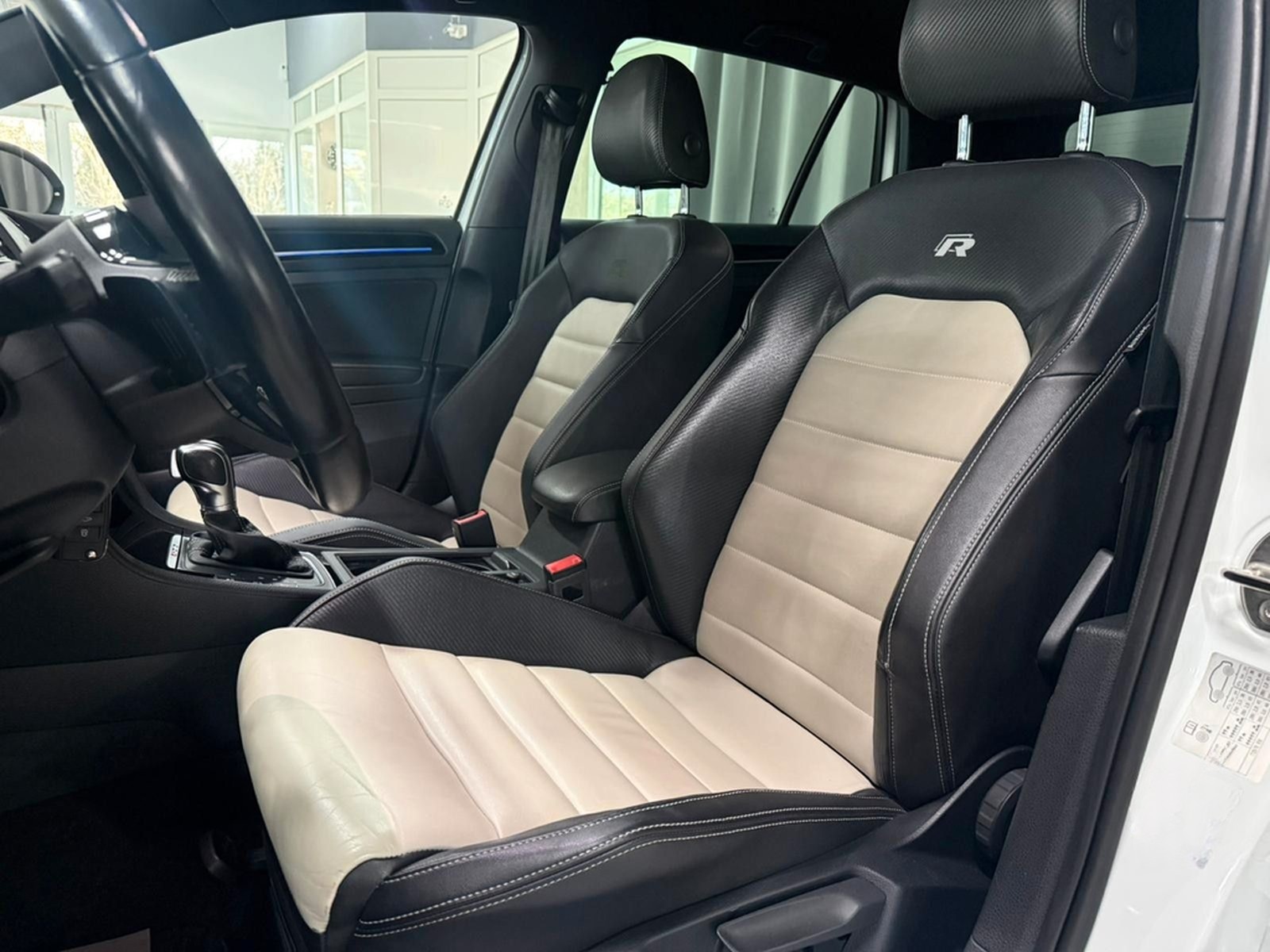 Volkswagen VII Lim. R * DSG * VIRTUAL * DYNAUDIO* foto 18