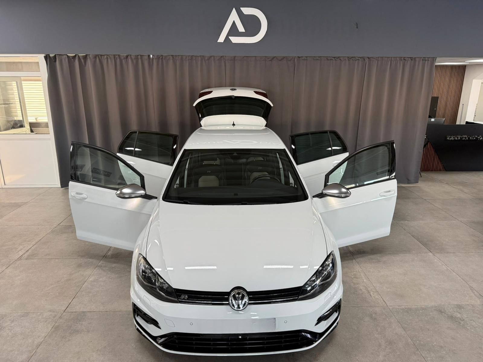 Volkswagen VII Lim. R * DSG * VIRTUAL * DYNAUDIO* foto 3