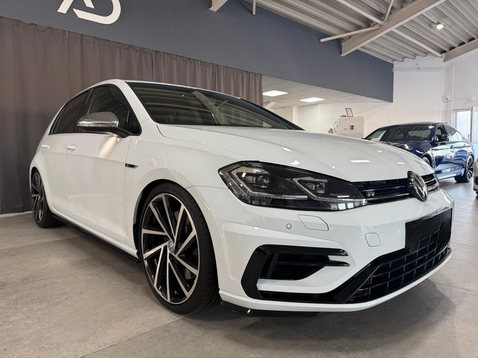 Volkswagen VII Lim. R * DSG * VIRTUAL * DYNAUDIO* foto 5