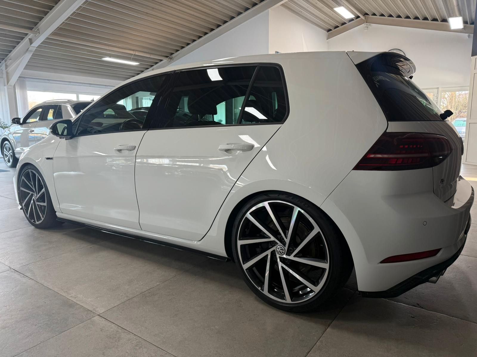 Volkswagen VII Lim. R * DSG * VIRTUAL * DYNAUDIO* foto 9