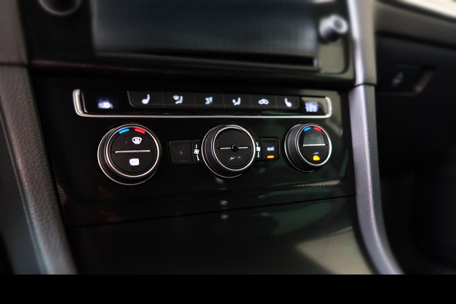 Volkswagen Golf 2.0 TSI GTI DSG Performance "LEDER"ACC"CAM" foto 31
