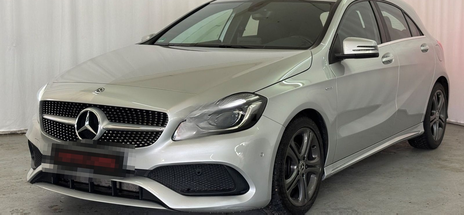 Mercedes-Benz A 200 AMG Sport Line Edition LED ALCANTARA foto 2