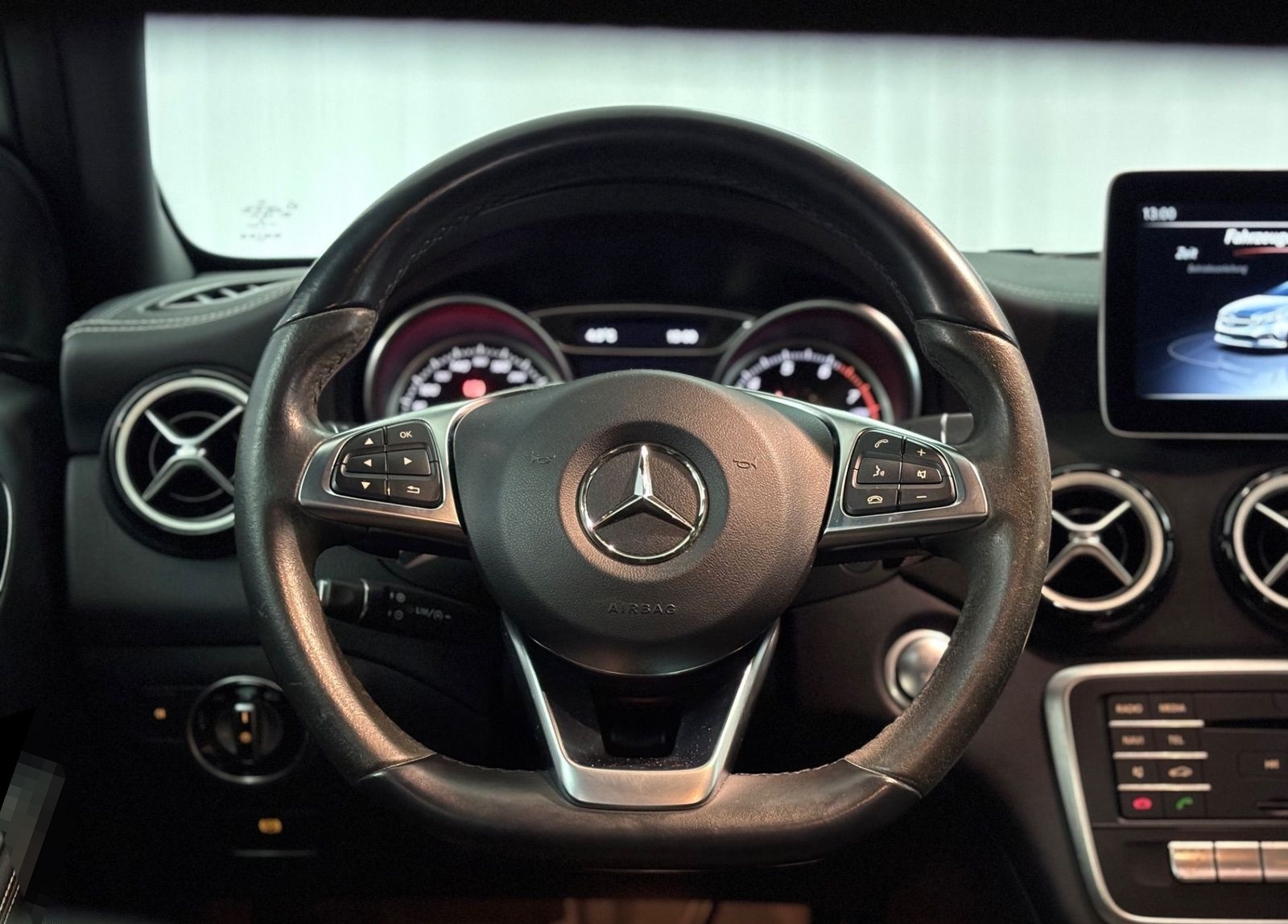 Mercedes-Benz A 200 AMG Sport Line Edition LED ALCANTARA foto 11