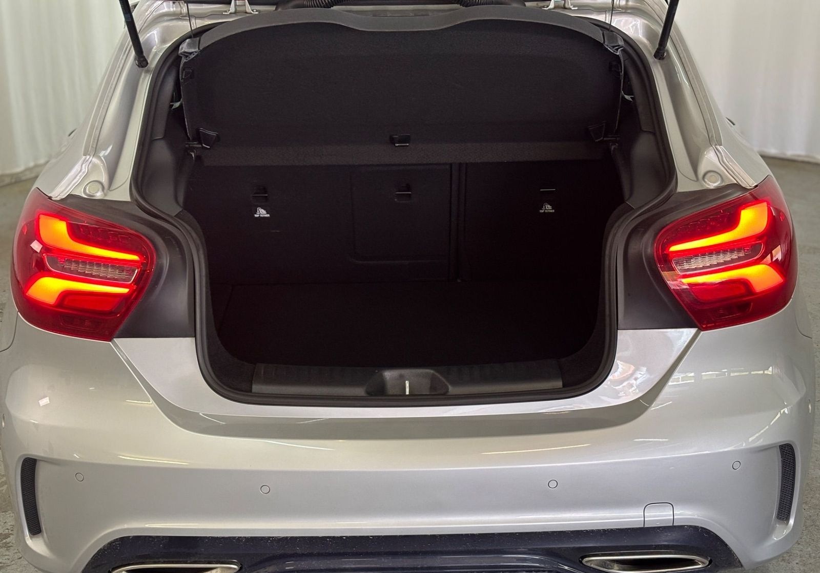 Mercedes-Benz A 200 AMG Sport Line Edition LED ALCANTARA foto 21