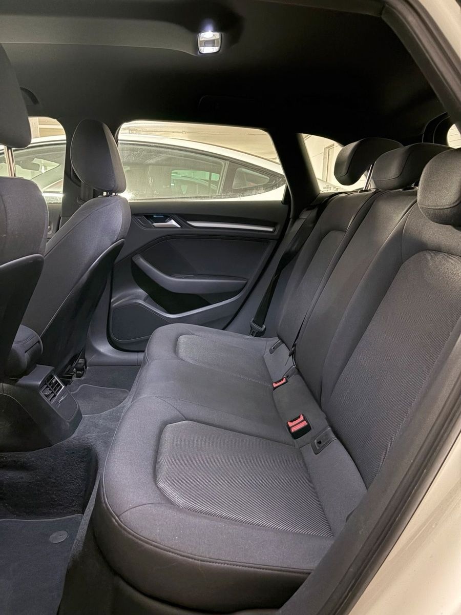 Audi A3 Sportback 35 TFSI - 110 kw (150 PS... foto 7