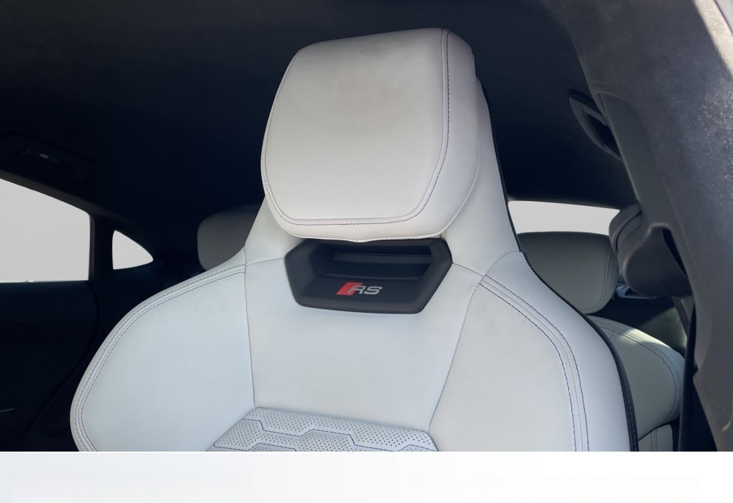 Audi RS e-tron GT 60 IceRacer AssPaket Plus TopView L foto 14