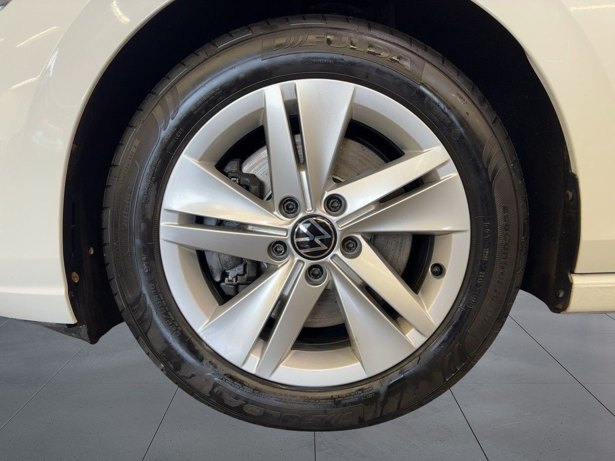 Volkswagen Golf VIII 2.0 TDI Life Navi LED PDC foto 17