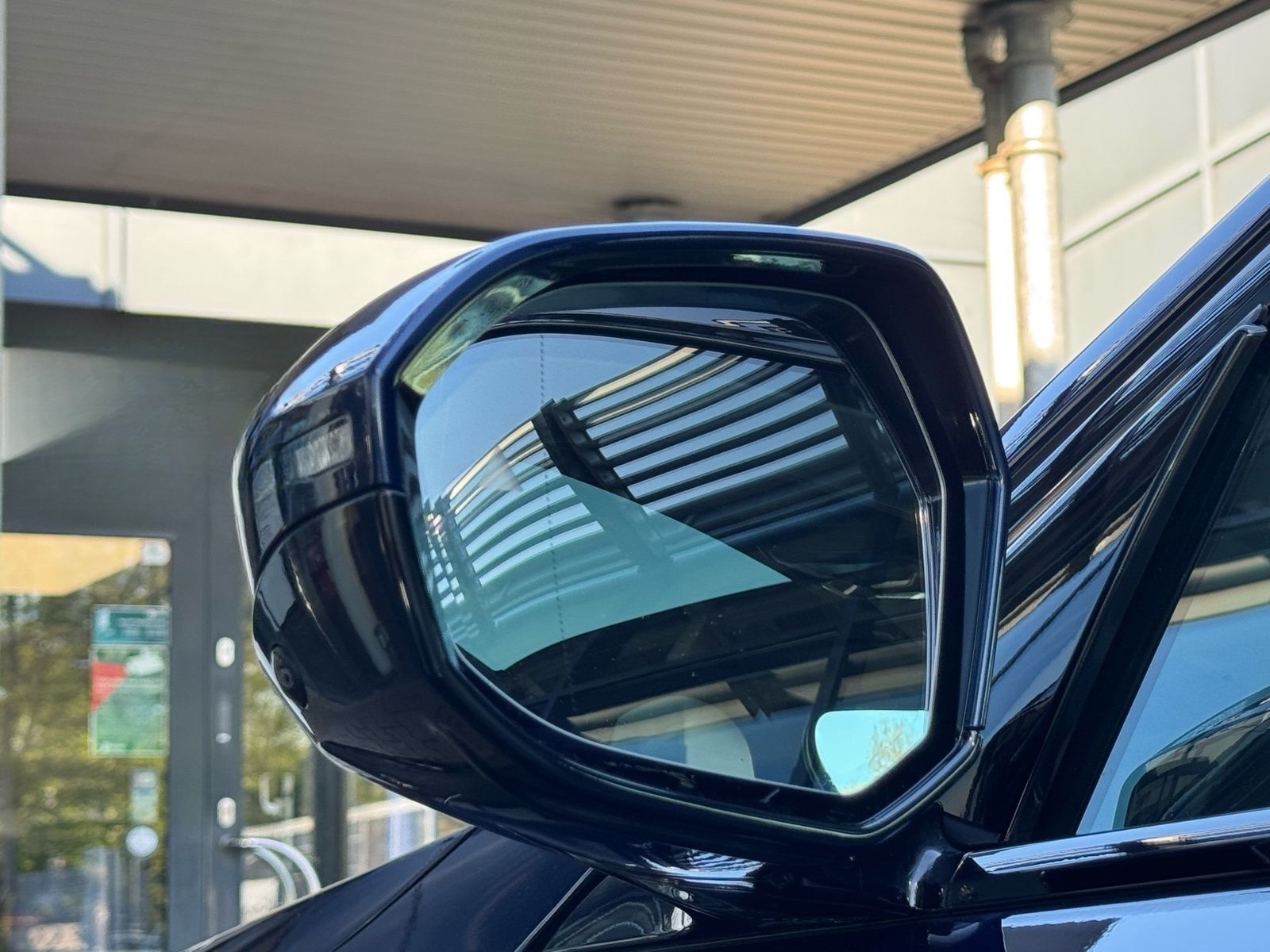 BMW 550e xDrive Limo M Sport Pro AHK PANO B&W 21" foto 20