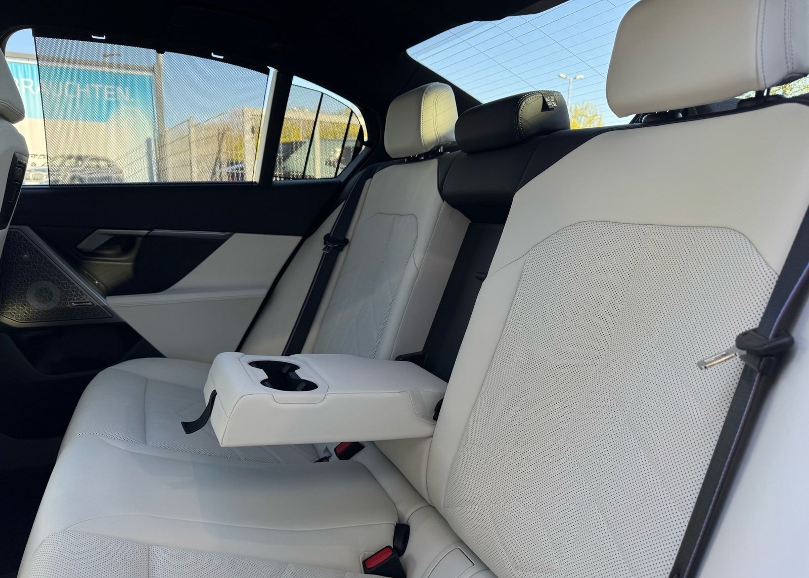 BMW 550e xDrive Limo M Sport Pro AHK PANO B&W 21" foto 8
