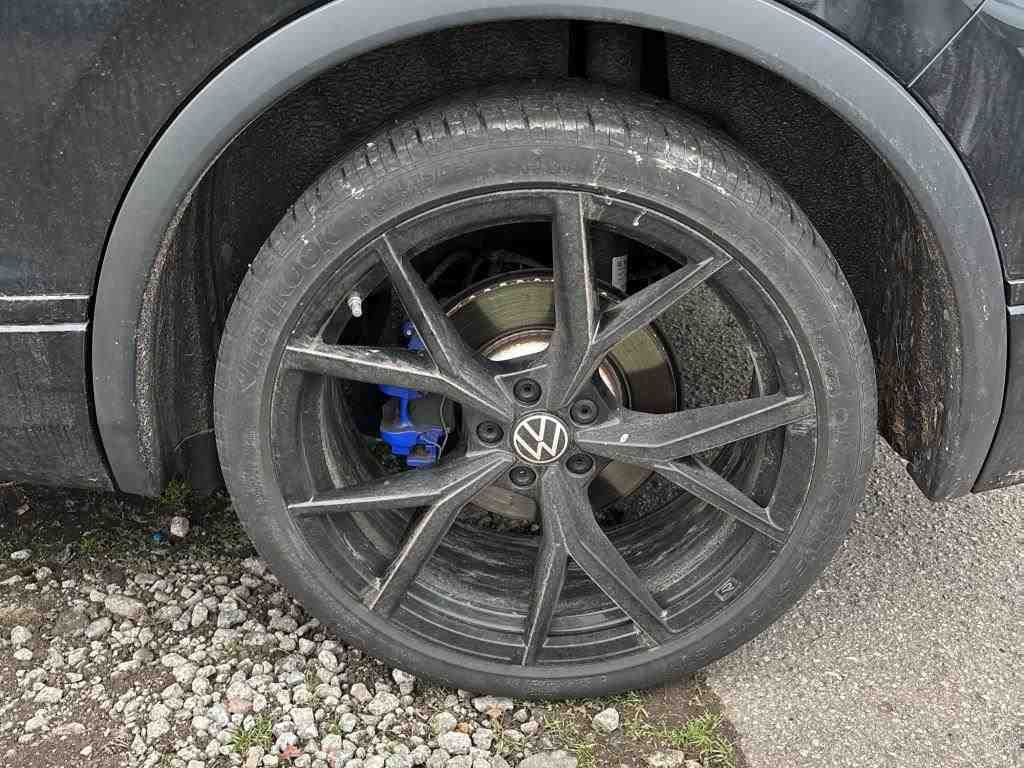 Volkswagen Tiguan R *AKRAPOVIC* HUD Pano AHK LM21 AHK Pano foto 13