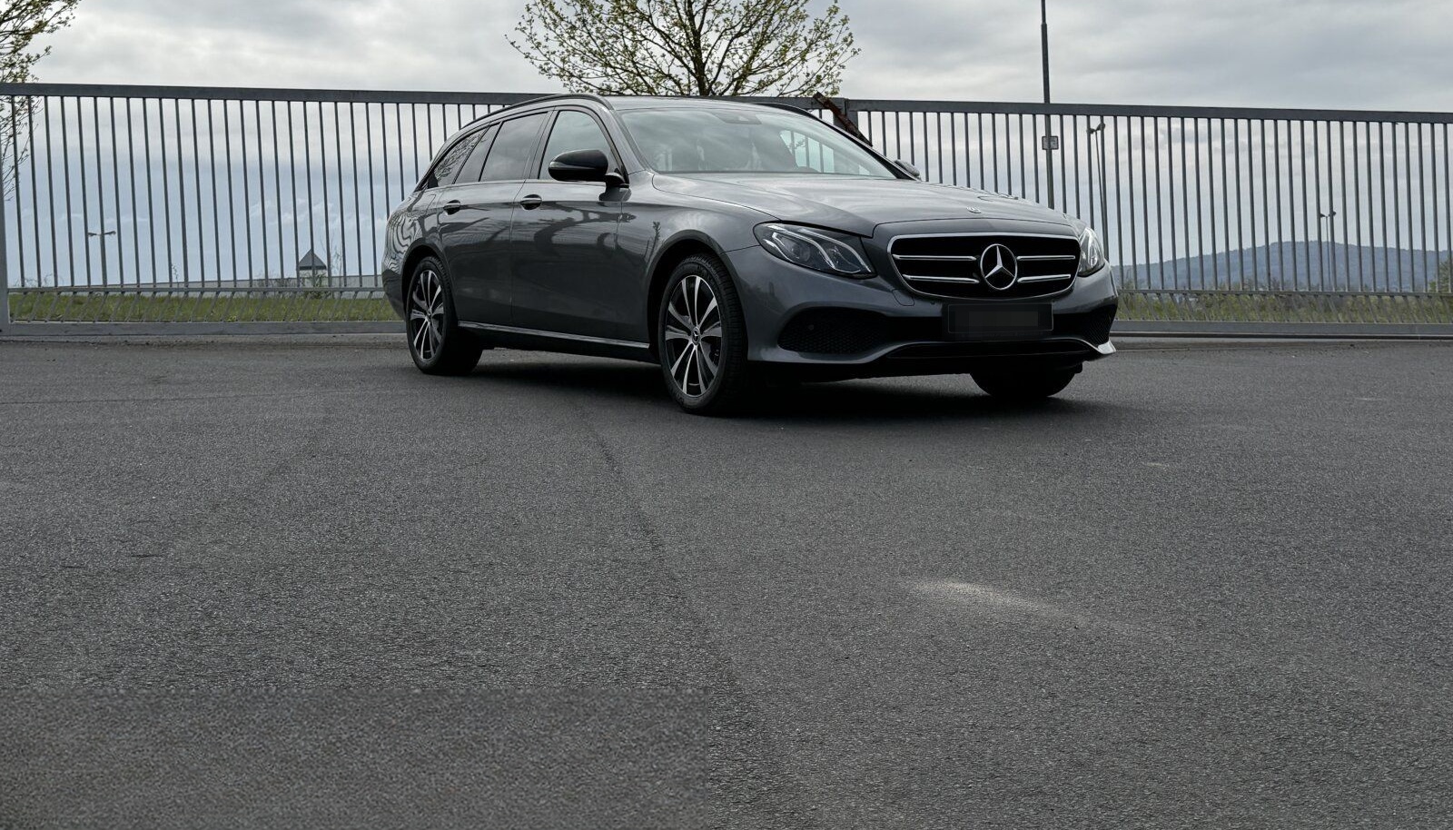 Mercedes-Benz E 220 T d Avantgarde 4Matic (EURO 6d) COMAND APS foto 2