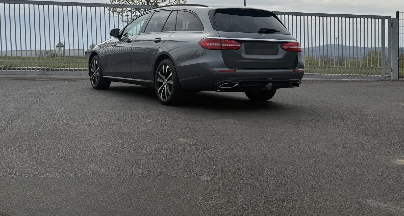 Mercedes-Benz E 220 T d Avantgarde 4Matic (EURO 6d) COMAND APS foto 4