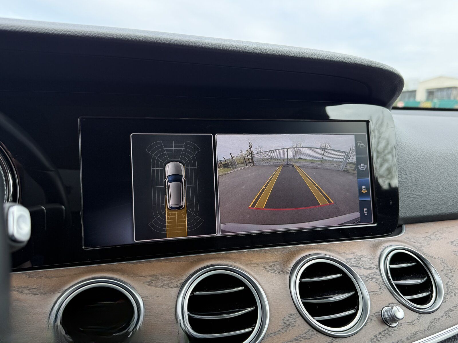 Mercedes-Benz E 220 T d Avantgarde 4Matic (EURO 6d) COMAND APS foto 10