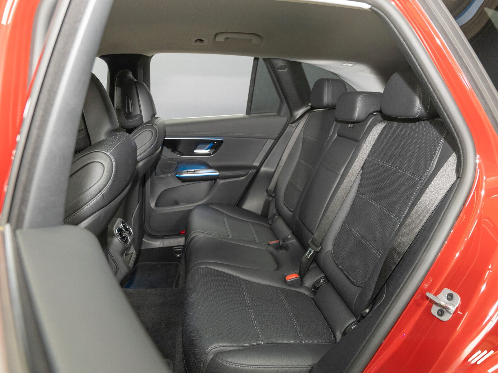Mercedes-Benz GLC 200 4M Avantgarde Adv+ DIG.LIGHT/360° Kamera foto 14