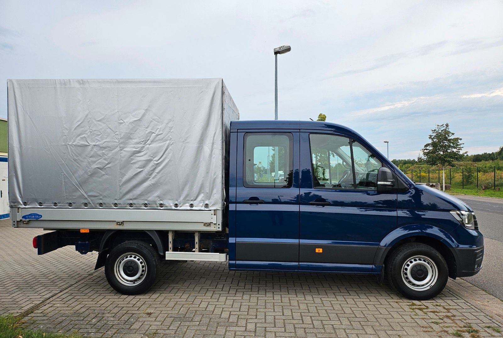 Volkswagen Crafter Pritsche Pritsche 35 DOKA mittellang 4MO foto 5