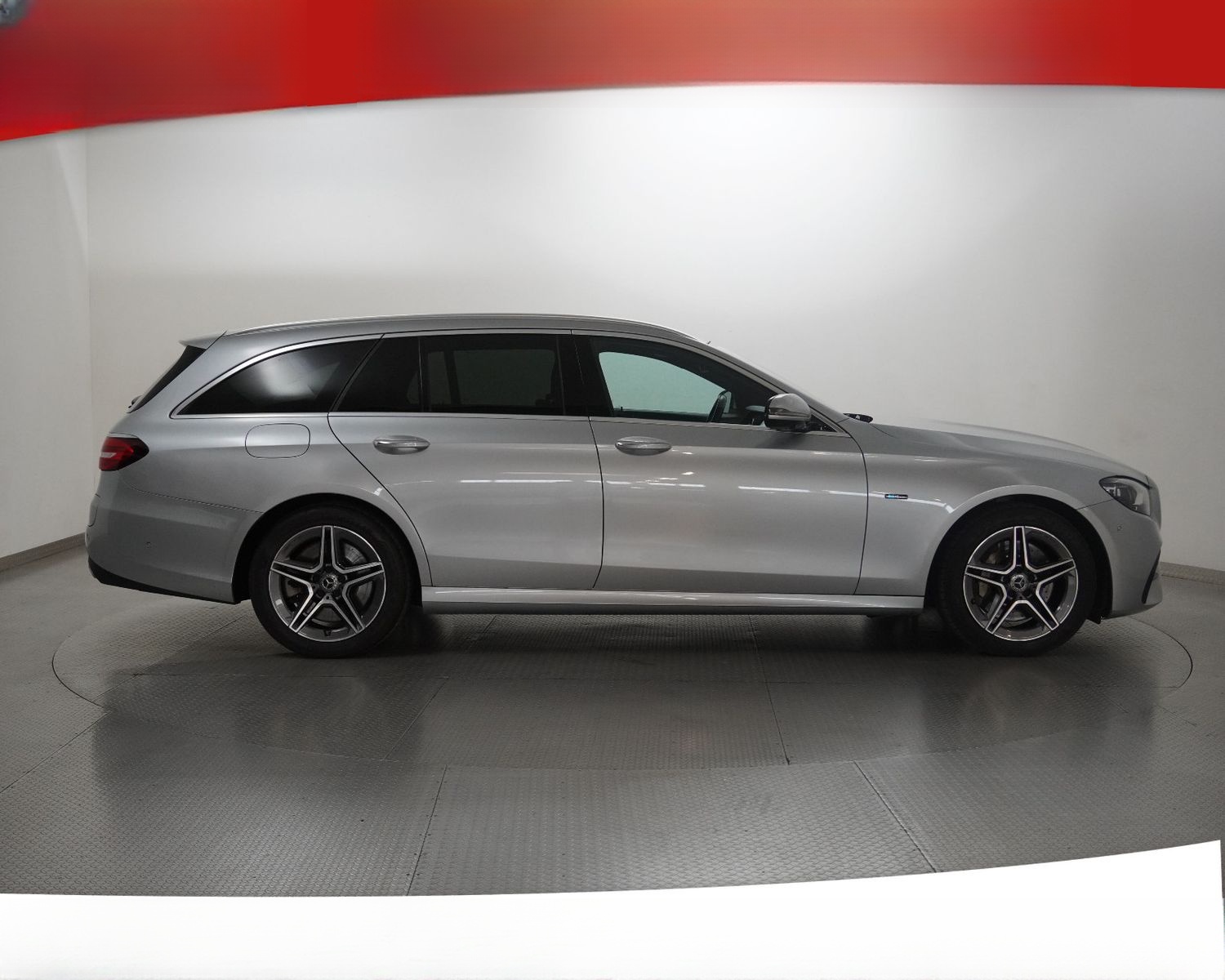 Mercedes-Benz E300de 2X AMG Line PANO+STDHZ+BURM+AHK+360+WIDES foto 2