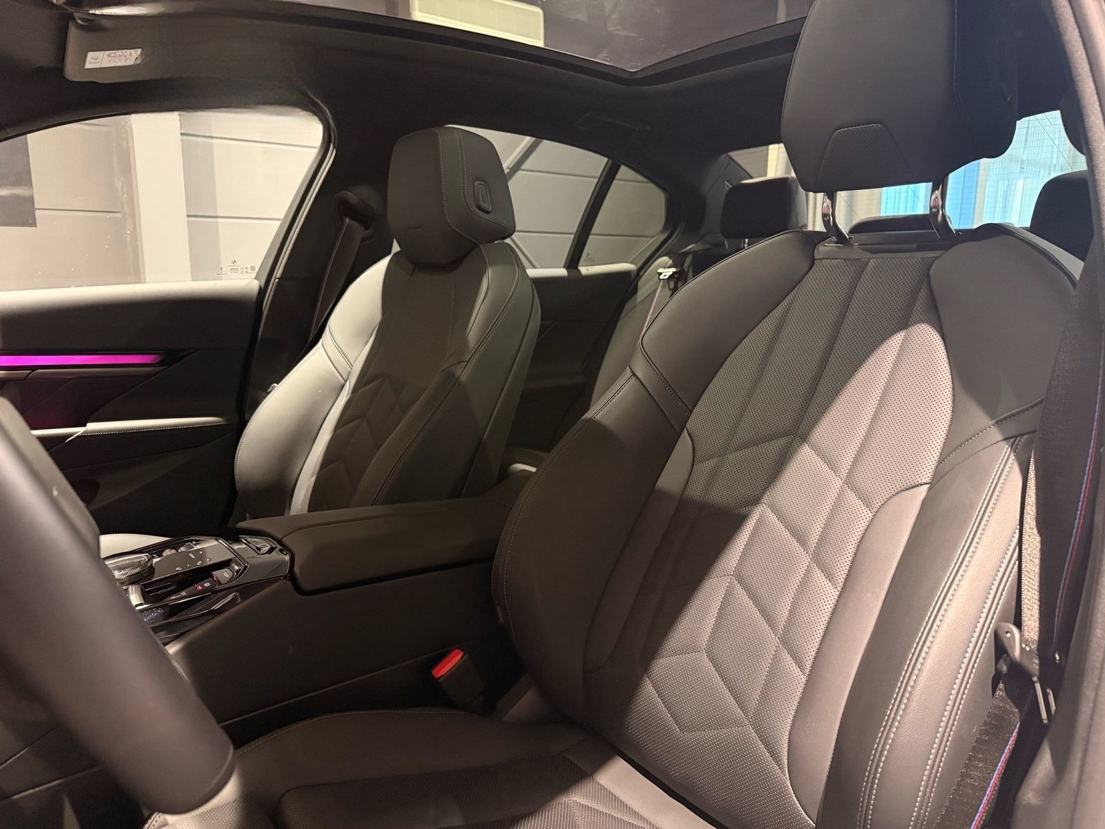 BMW 520i M Sport Pro "20" foto 17