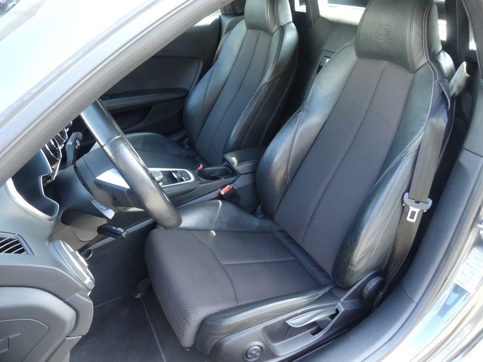 Audi TT Roadster 2.0 TDI ultra foto 12