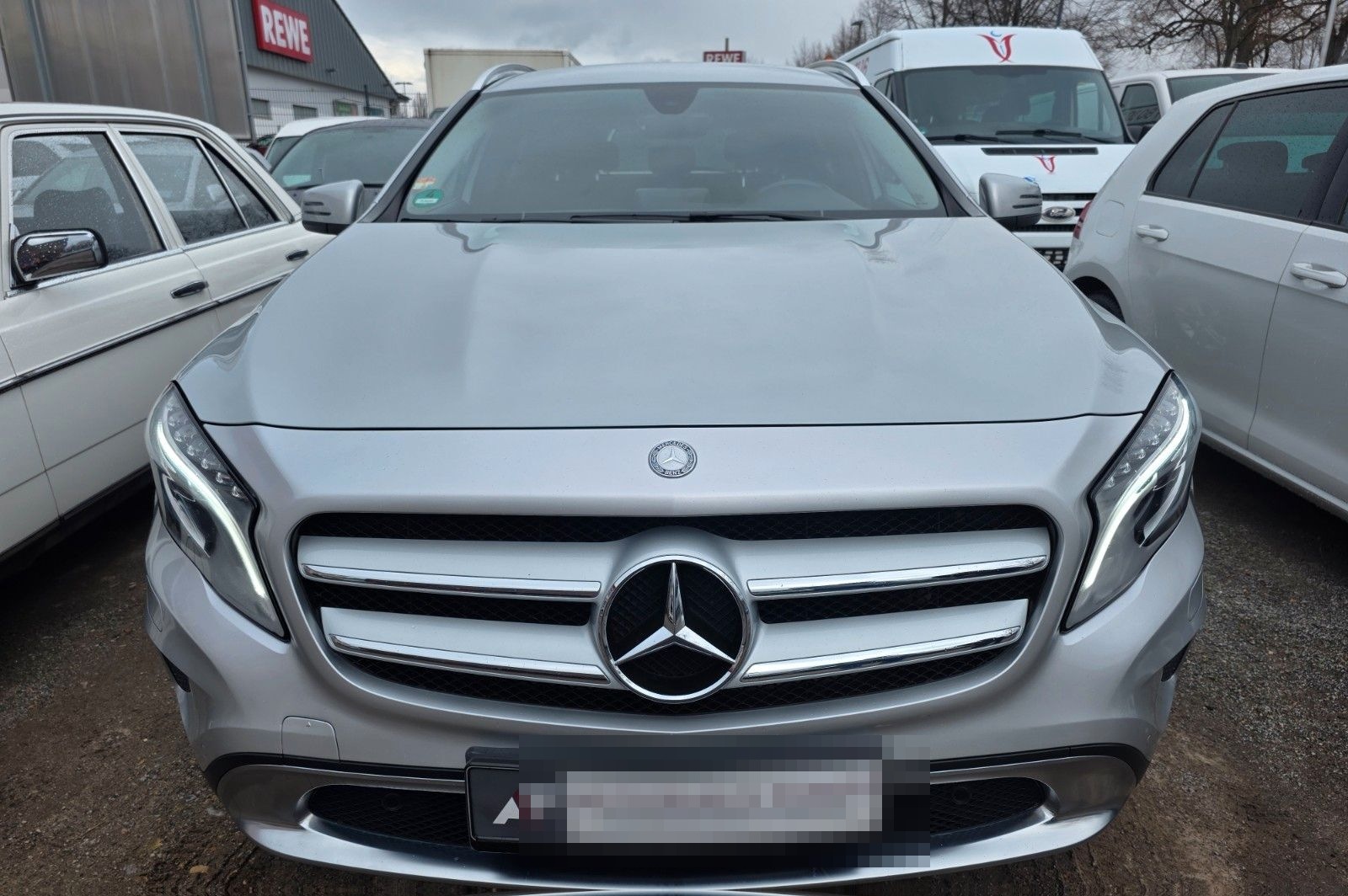 Mercedes-Benz GLA 200 Leder-Automatik-PDC-KeyGo-Memory foto 2