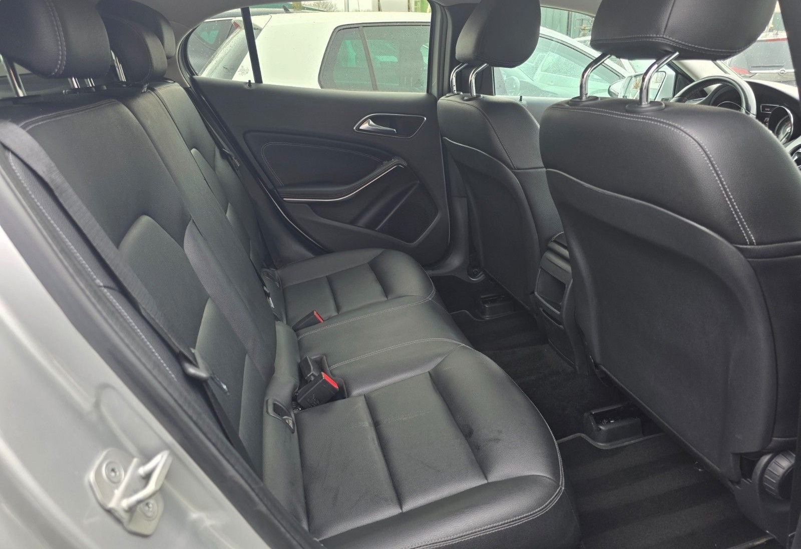 Mercedes-Benz GLA 200 Leder-Automatik-PDC-KeyGo-Memory foto 16