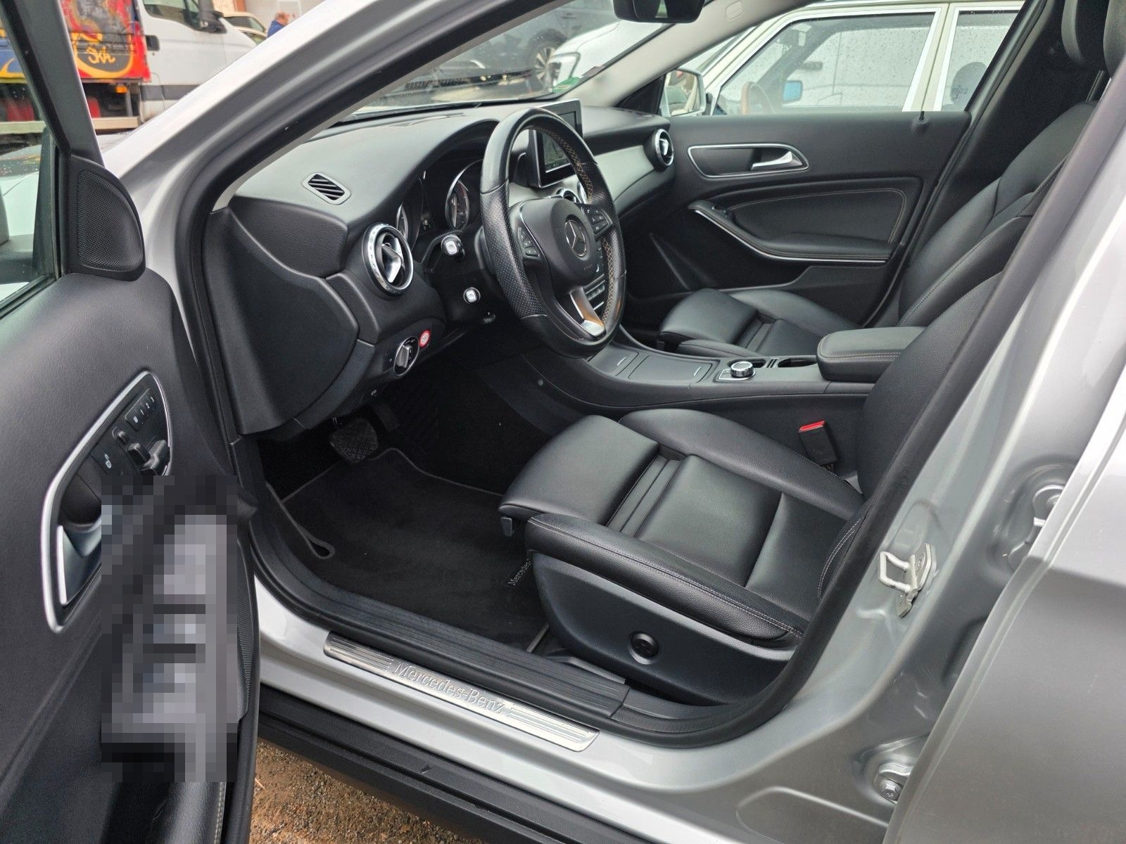 Mercedes-Benz GLA 200 Leder-Automatik-PDC-KeyGo-Memory foto 9