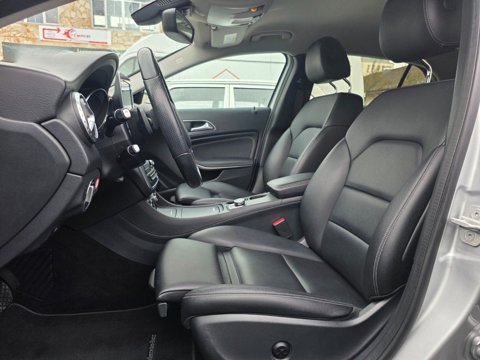 Mercedes-Benz GLA 200 Leder-Automatik-PDC-KeyGo-Memory foto 10