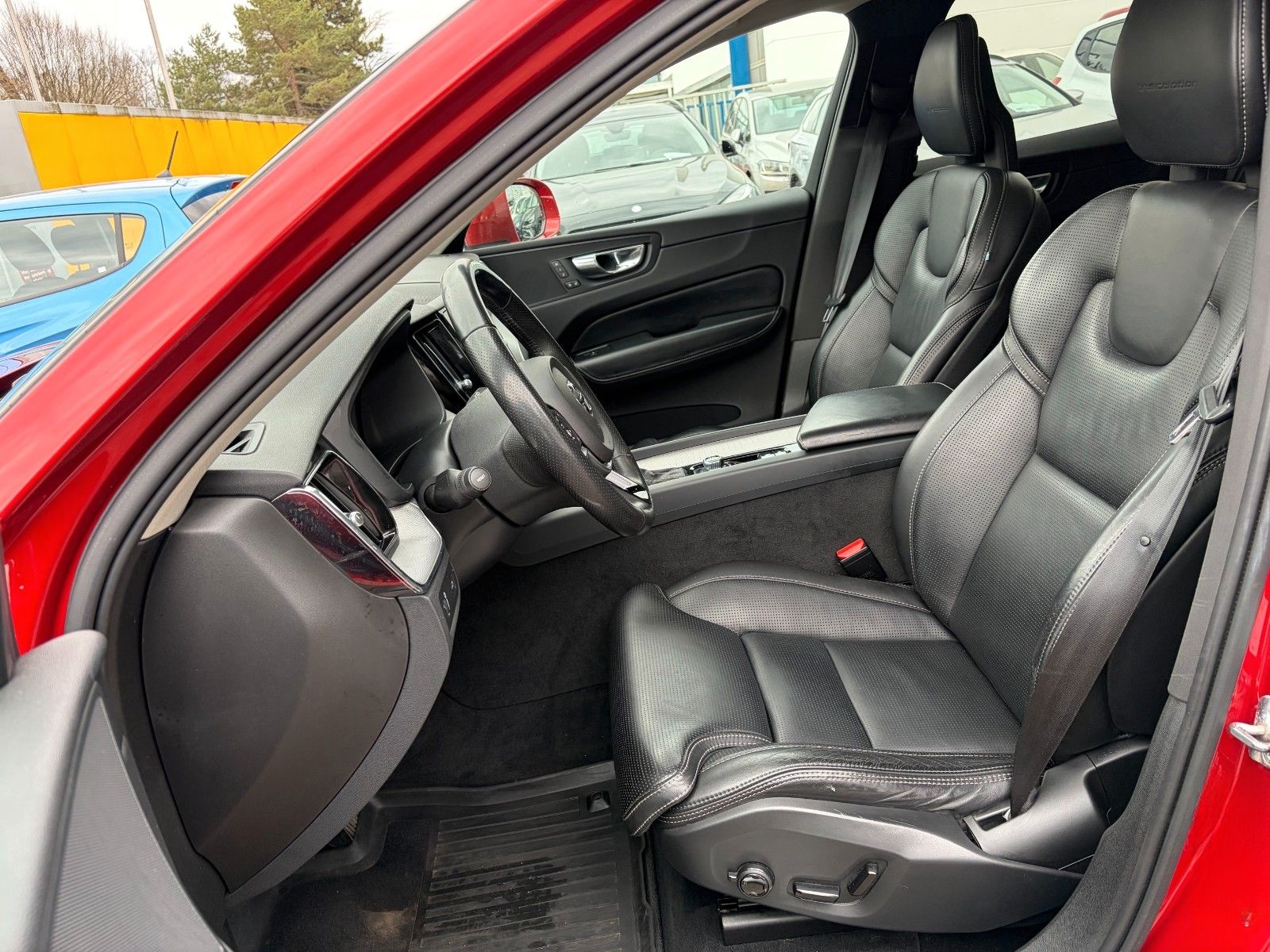 Volvo XC 60 Inscription AWD*360°KAMERA*LEDER*LED* foto 12