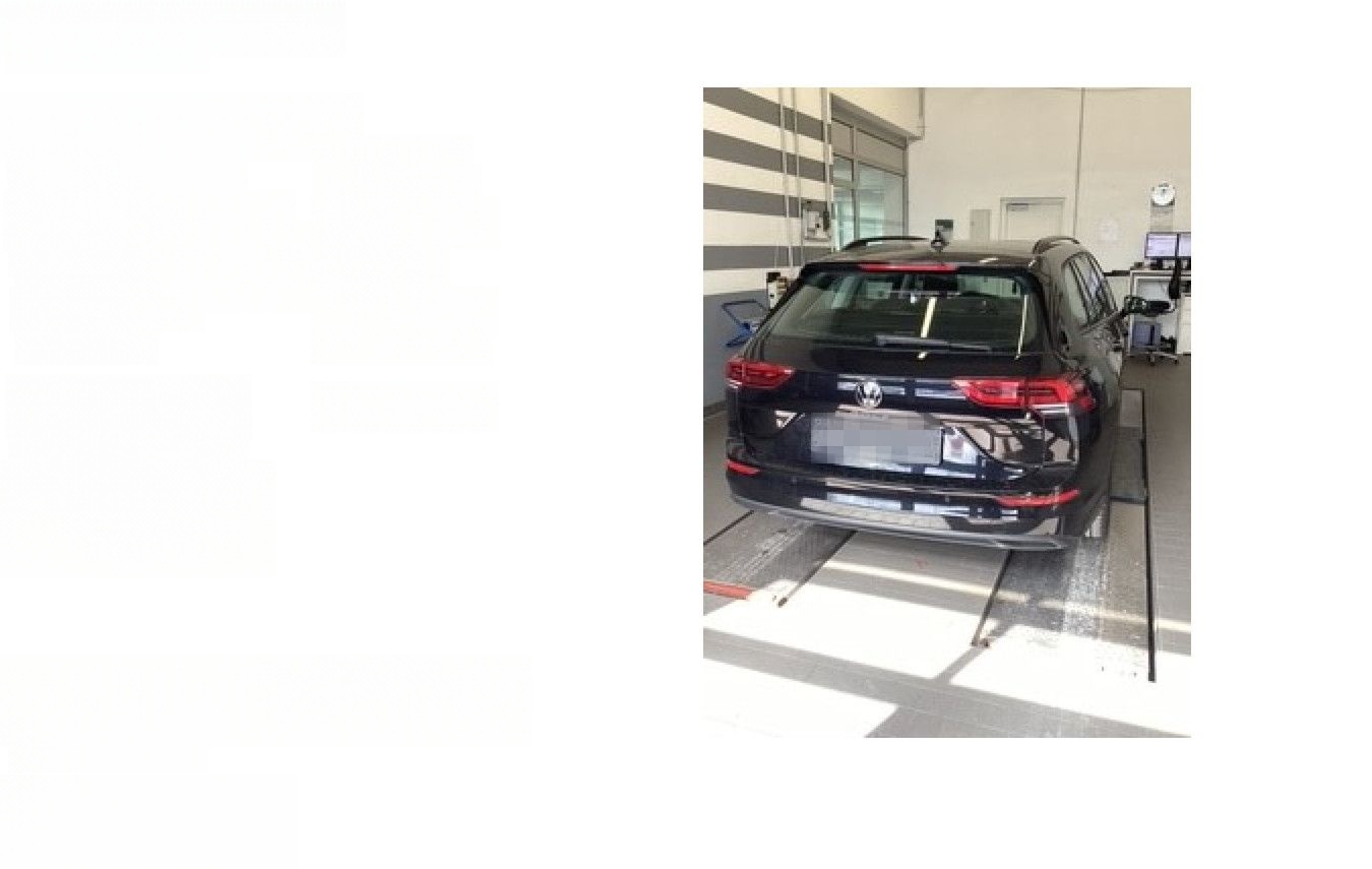 Volkswagen Golf VIII Variant 2.0 TDI DSG Life foto 2