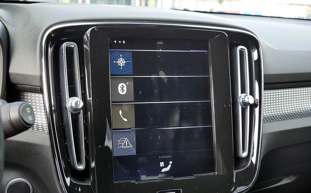 Volvo XC40 D4 AWD R Design ACC, AHK foto 24