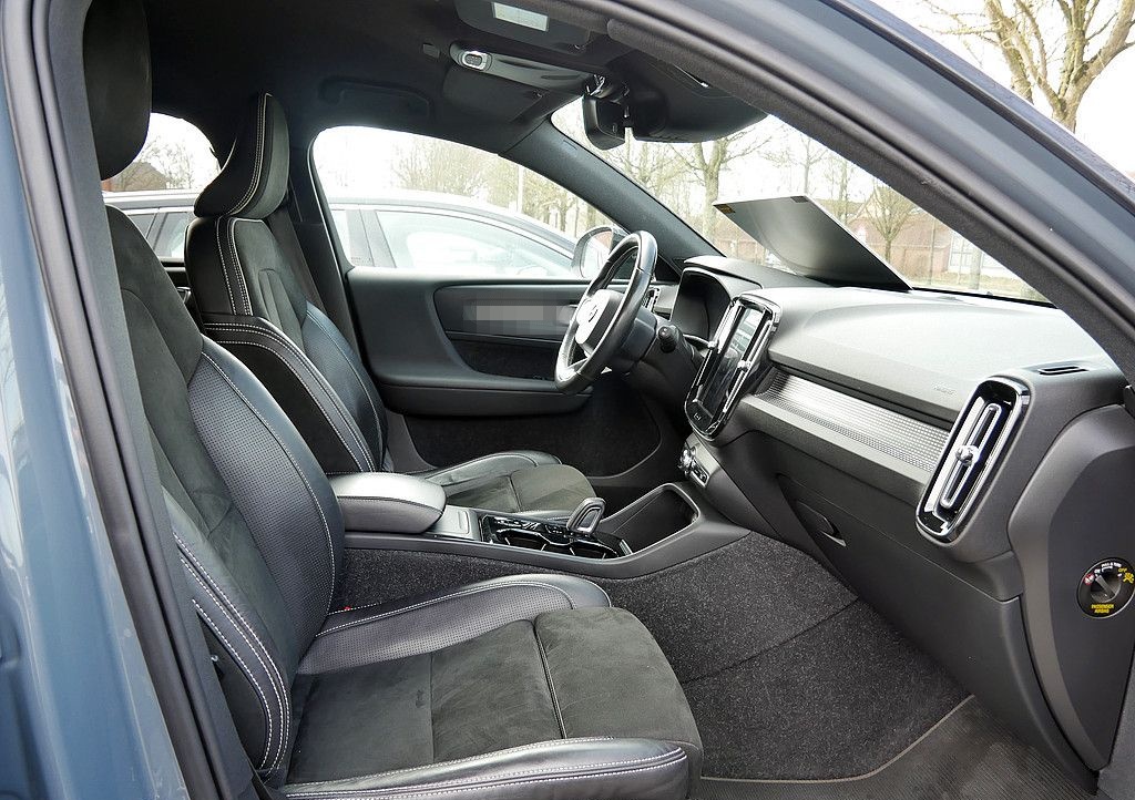 Volvo XC40 D4 AWD R Design ACC, AHK foto 7