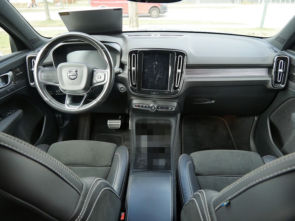 Volvo XC40 D4 AWD R Design ACC, AHK foto 9