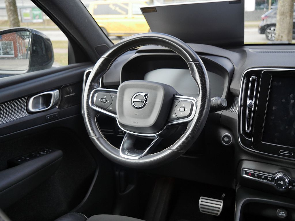 Volvo XC40 D4 AWD R Design ACC, AHK foto 10