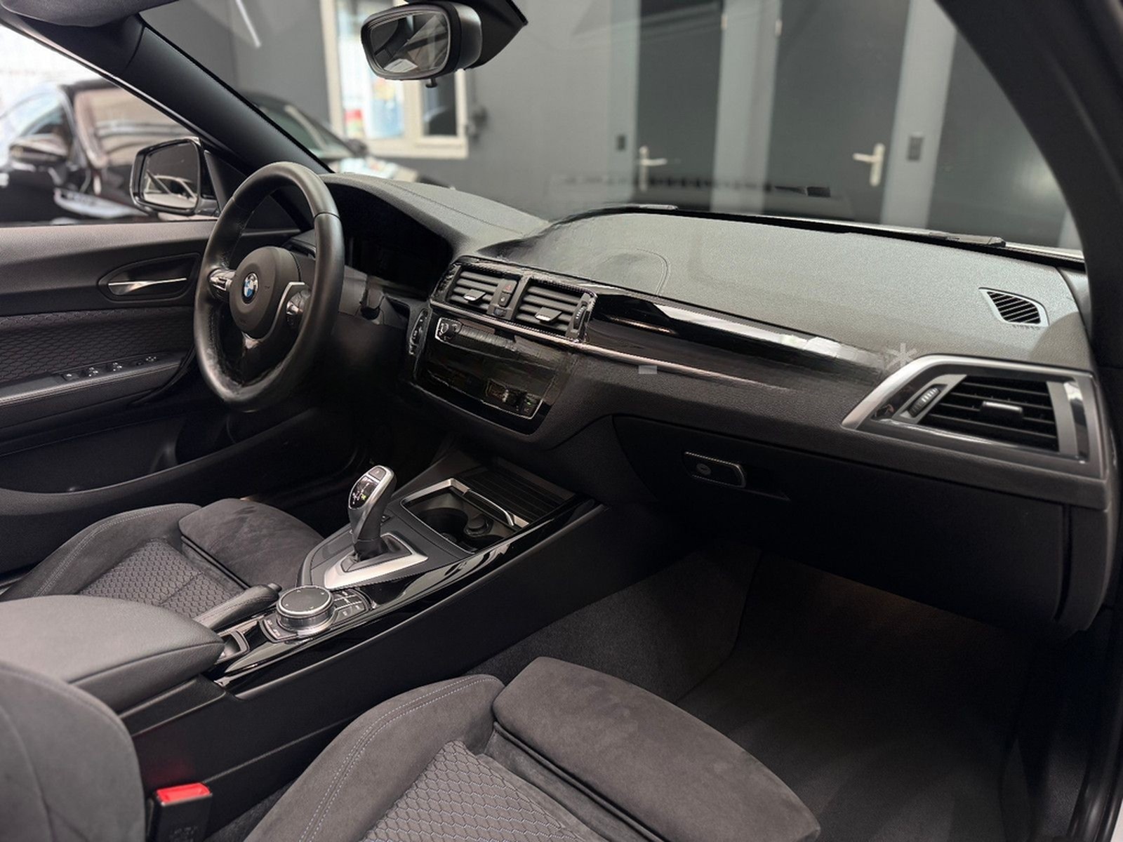 BMW 220i Cabrio M-Sport Automatik/Nav/LED/Shadowline foto 24