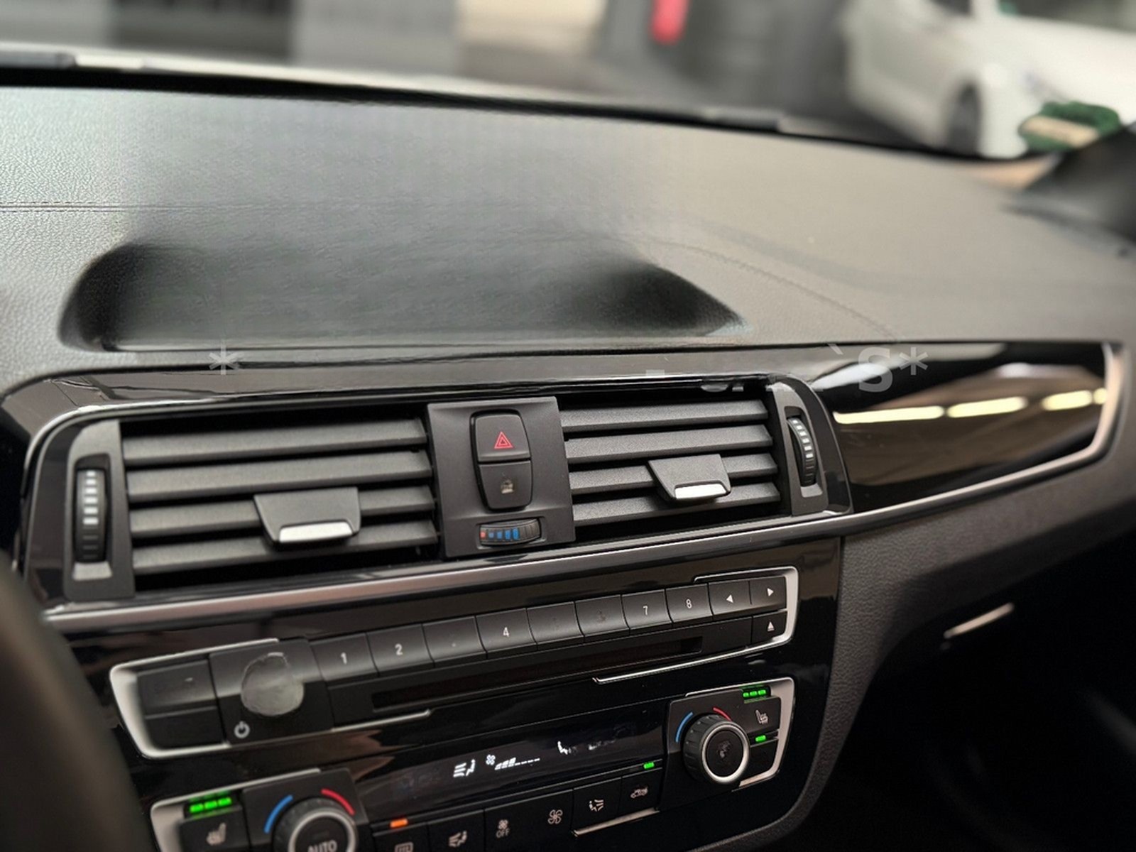 BMW 220i Cabrio M-Sport Automatik/Nav/LED/Shadowline foto 25