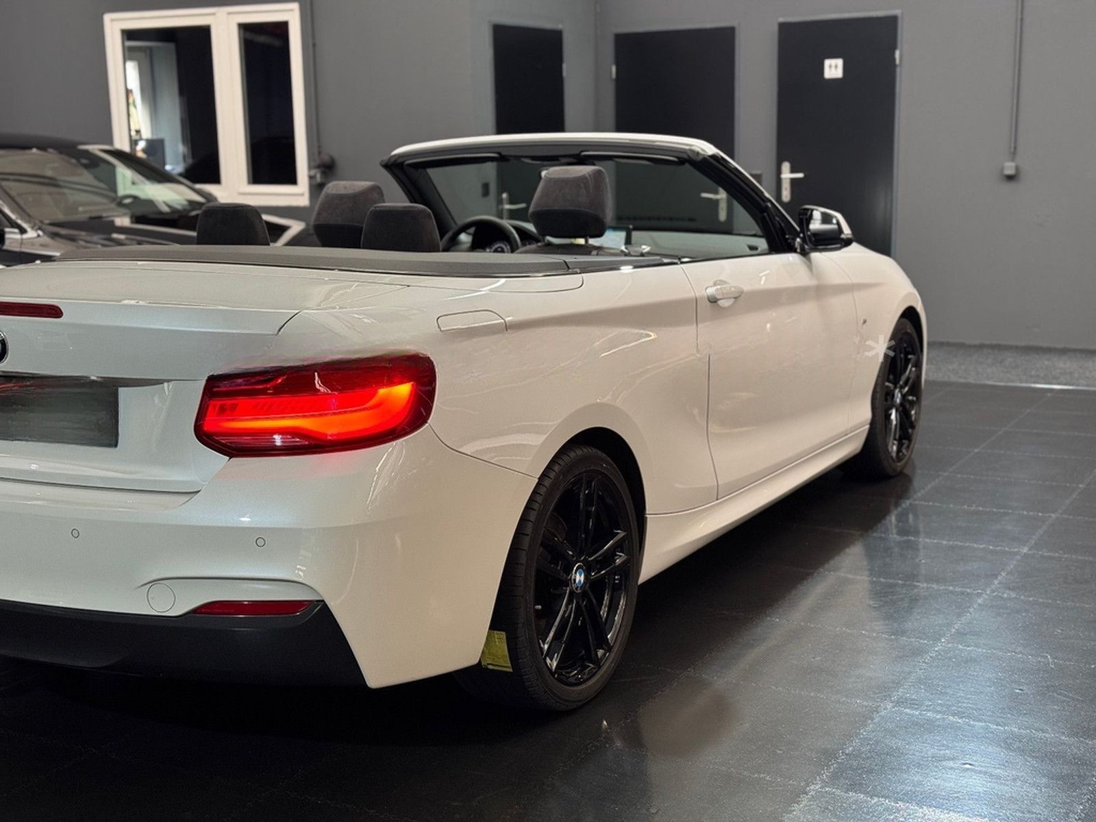 BMW 220i Cabrio M-Sport Automatik/Nav/LED/Shadowline foto 30