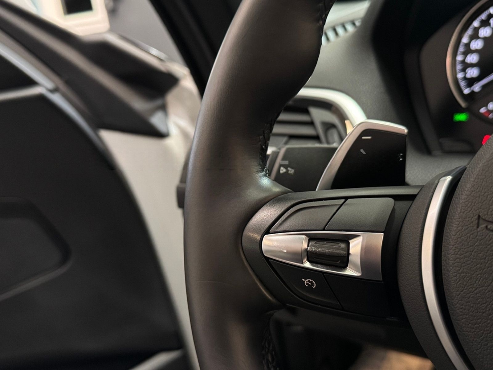 BMW 220i Cabrio M-Sport Automatik/Nav/LED/Shadowline foto 47
