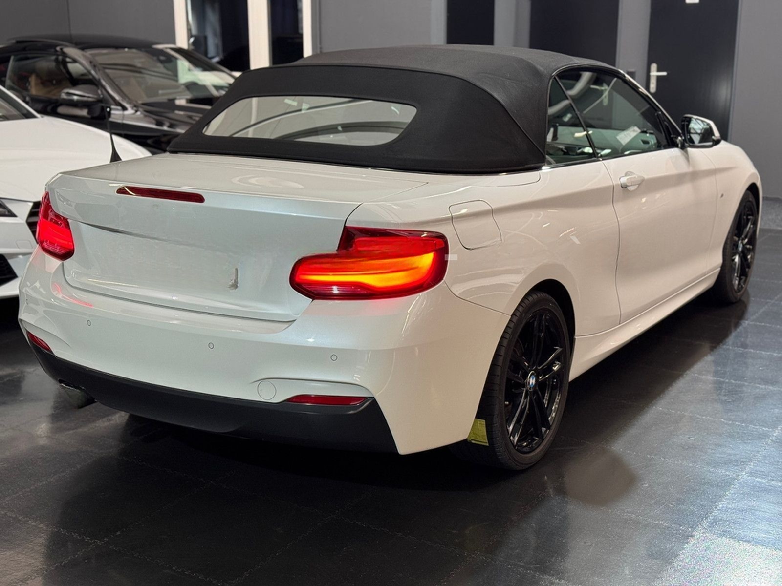 BMW 220i Cabrio M-Sport Automatik/Nav/LED/Shadowline foto 6
