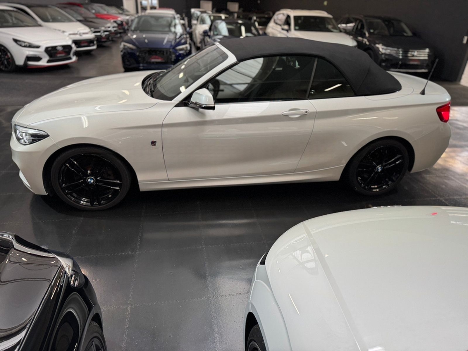 BMW 220i Cabrio M-Sport Automatik/Nav/LED/Shadowline foto 9