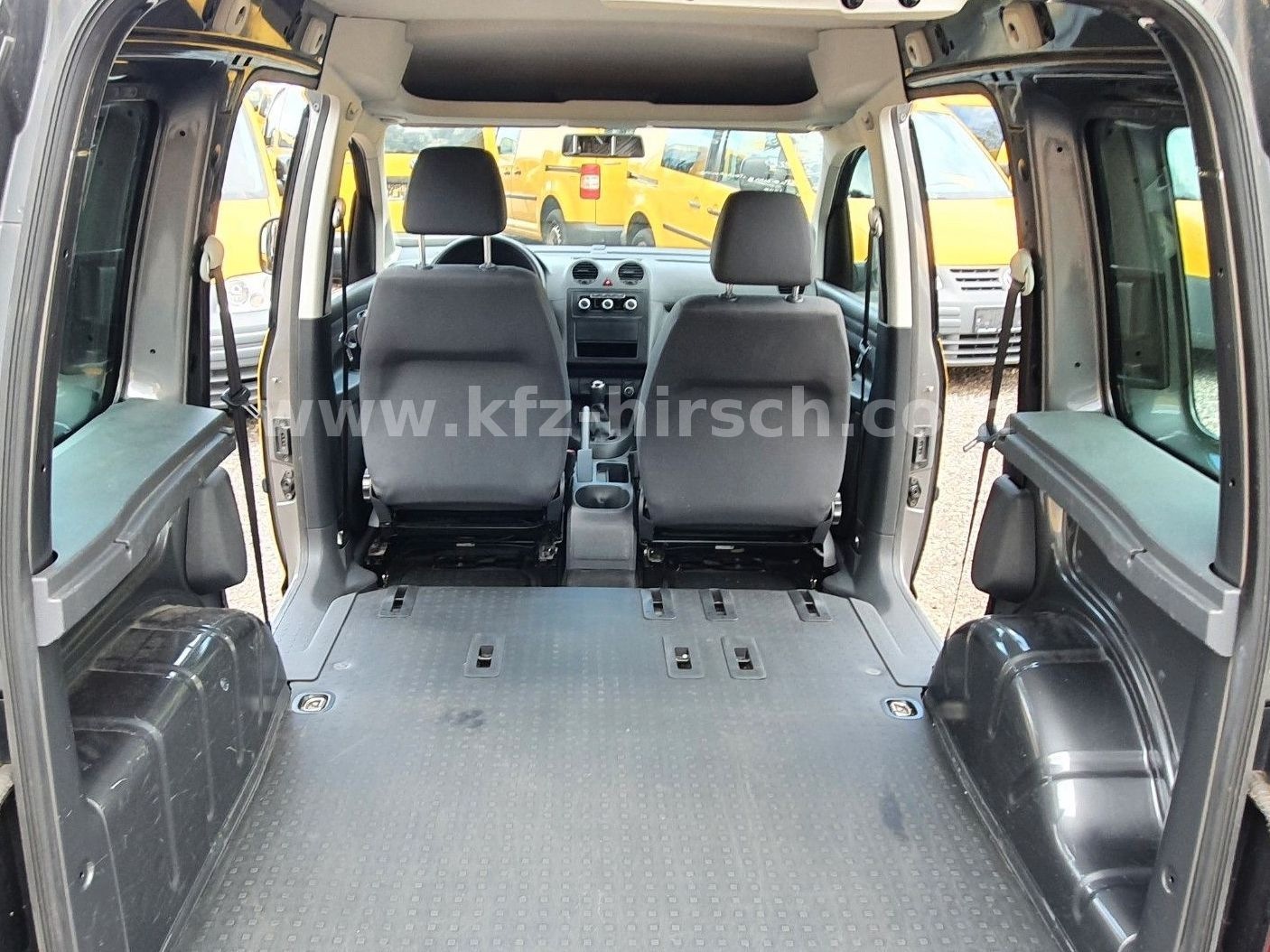 Volkswagen Caddy Automatik AHK 1.Hd. 103KW Tempomat foto 2