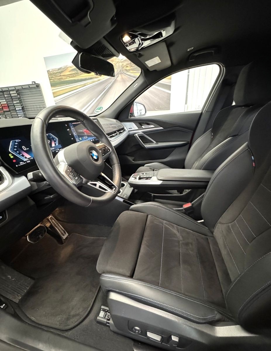 BMW X2 18d sDrive  M Sport + AHK + LED + Head-Up foto 11