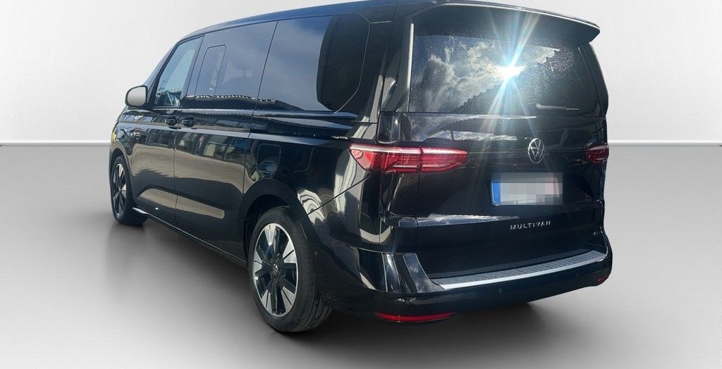 Volkswagen T7 Multivan 2.0 TDI DSG LANG Life DCC AHK*STHZG* foto 7