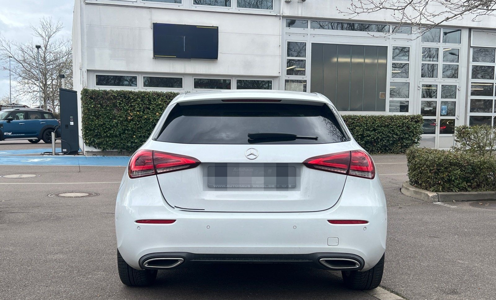 Mercedes-Benz A 180 Automat Spurhalte-&Parkassist+Navi+AHK+LED foto 4