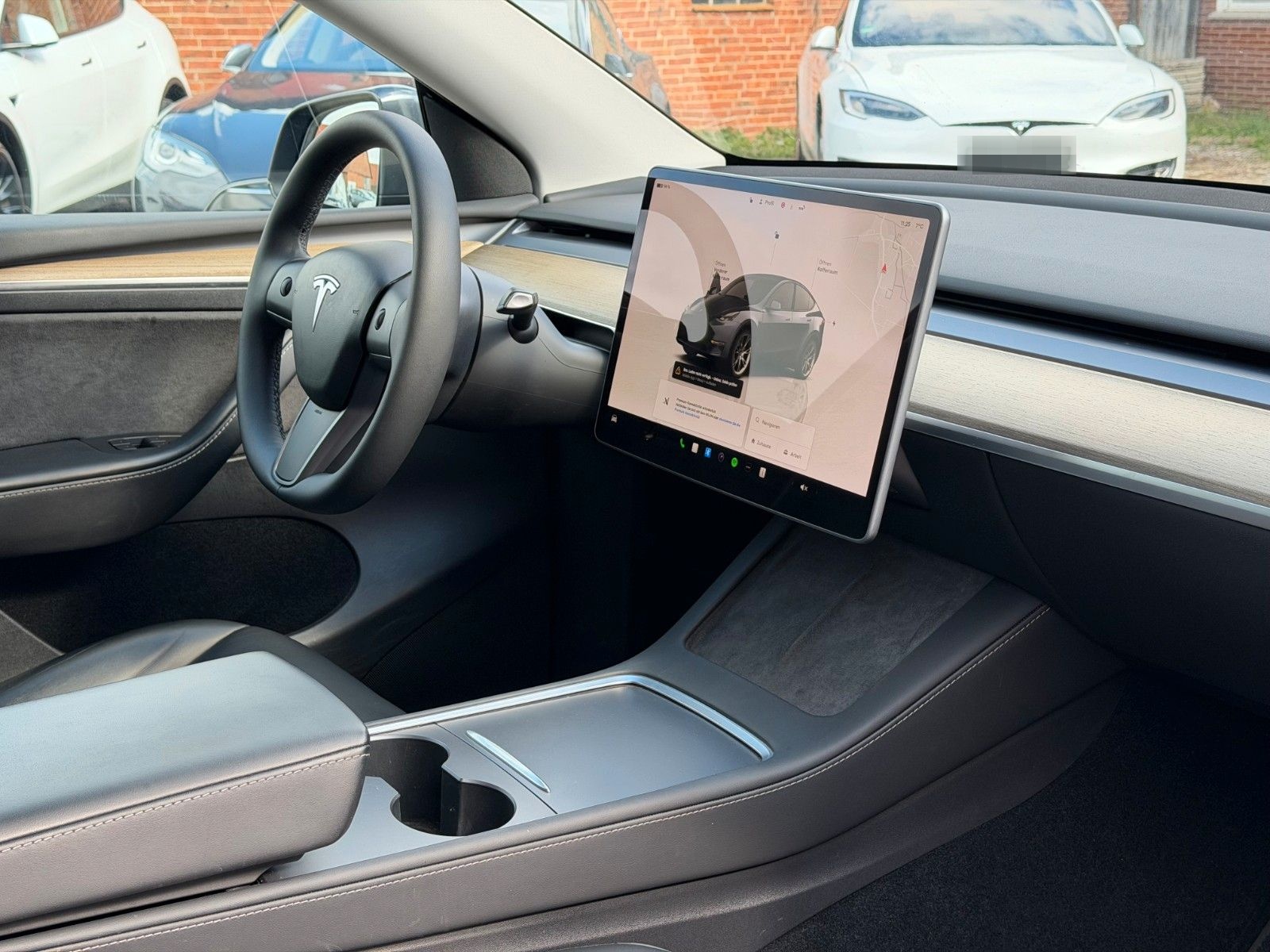 Tesla Model Y Basis RWD / 1.Hand / AHK / 19% MwSt foto 13