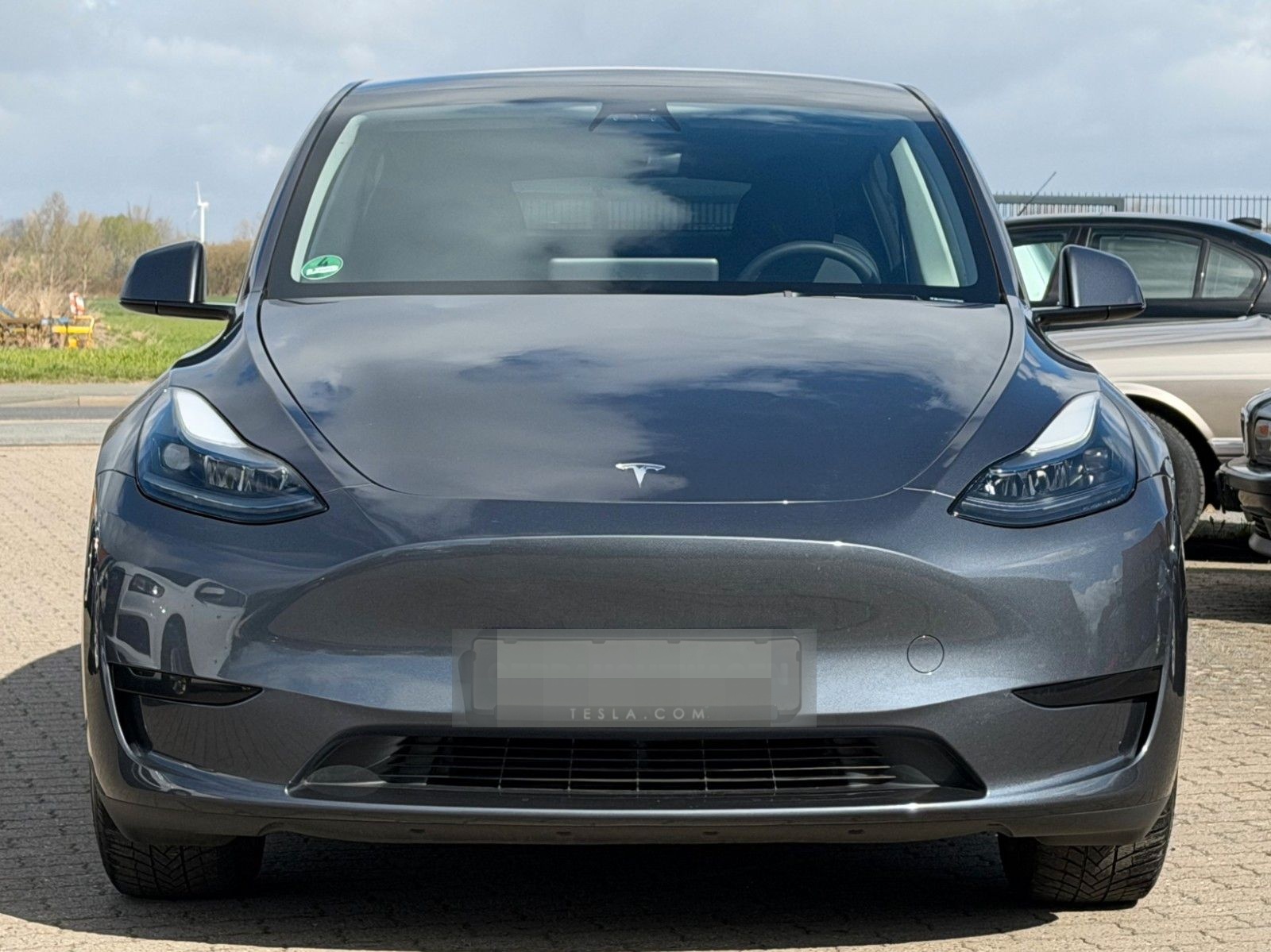 Tesla Model Y Basis RWD / 1.Hand / AHK / 19% MwSt foto 3
