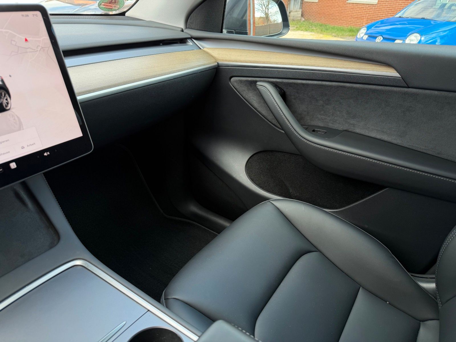 Tesla Model Y Basis RWD / 1.Hand / AHK / 19% MwSt foto 21
