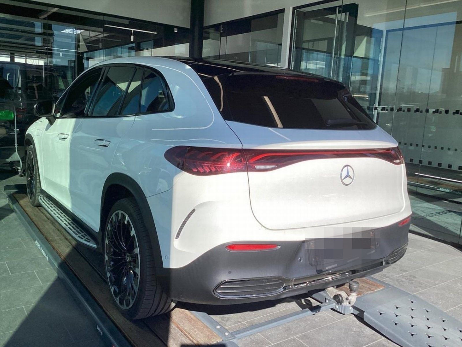 Mercedes-Benz EQE500 SUV AMG Prem+ ARMATIC Massage AHK 22KW TV foto 2