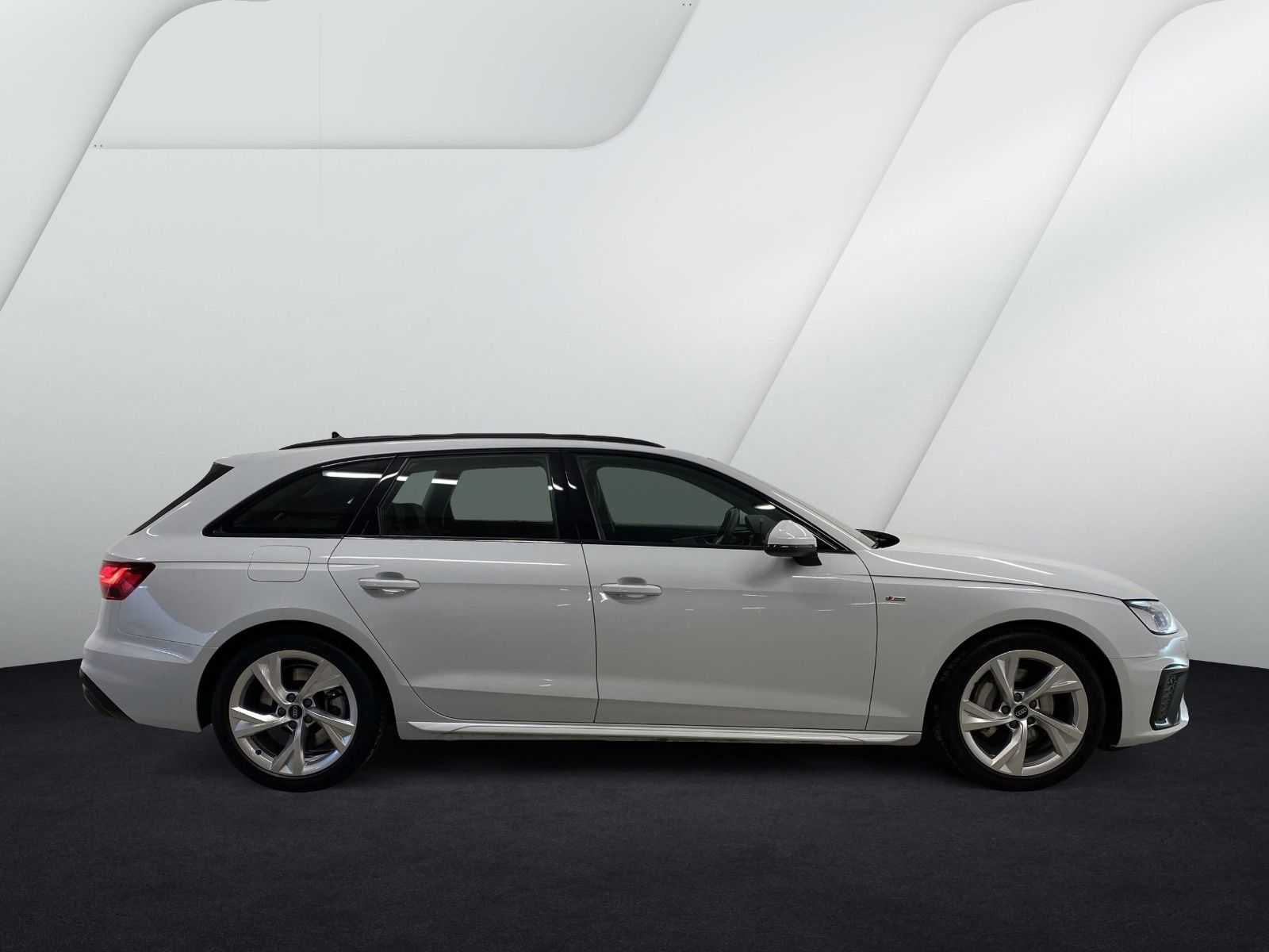 Audi A4 Avant 45 TFSI quattro S line+Standhzg+Matrix foto 6