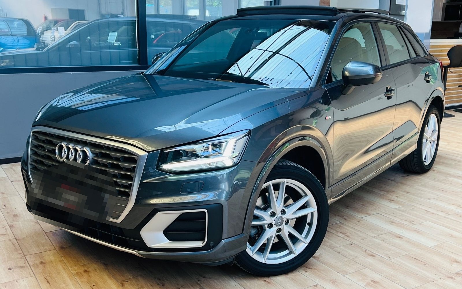 Audi Q2 quattro S-Line /Leder /Schiebedach/Navi /AHK foto 2