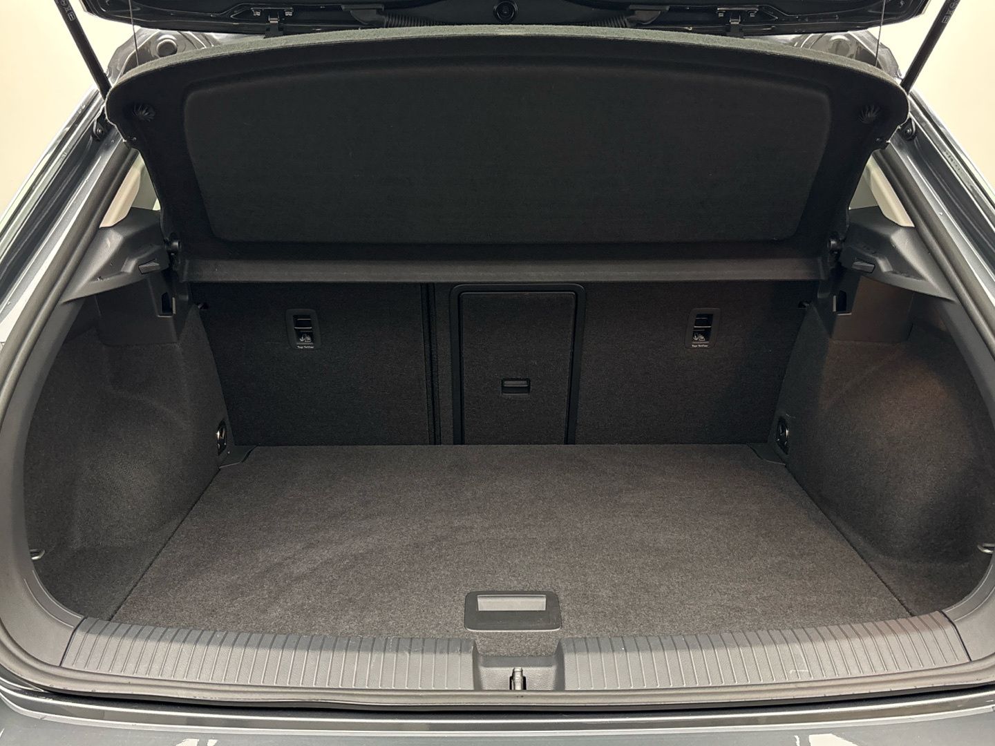 Volkswagen T-Roc Style 1.5 TSI DSG CarPlay LED AHK Sitzhzg. foto 13