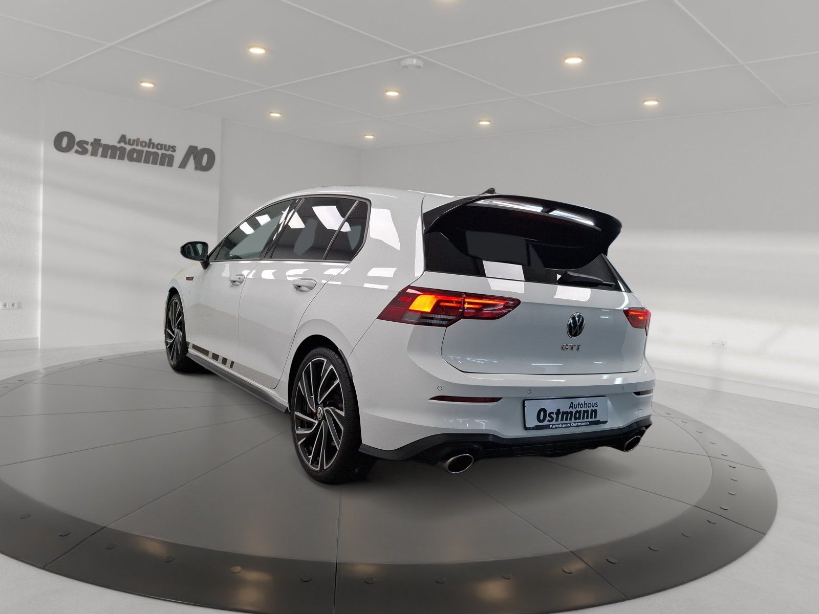 Volkswagen Golf VIII 2.0 TSI GTI Clubsport ACC AUT Alcant. foto 3